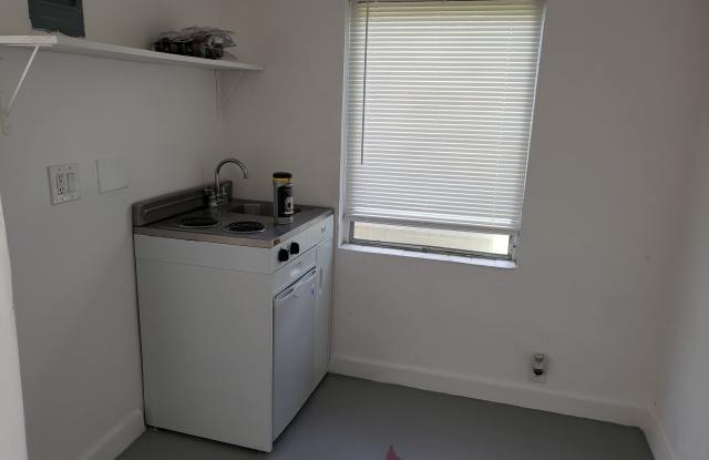 1623 North Andrews Avenue Unit - 1 Gallery 3