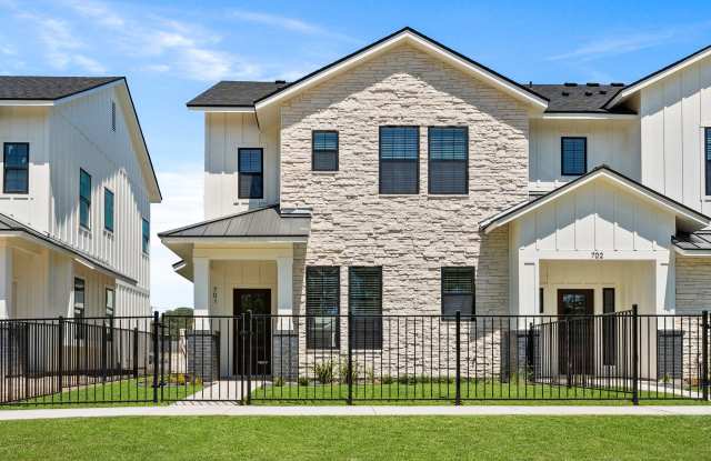 5811 South 31st StreetUnit 701 photos photos