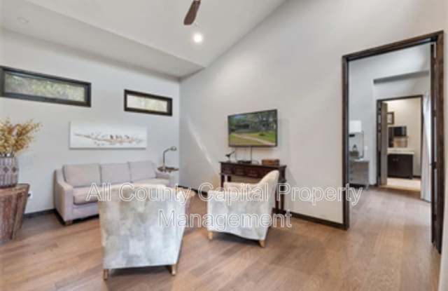 2113 Barbaro Way photos photos