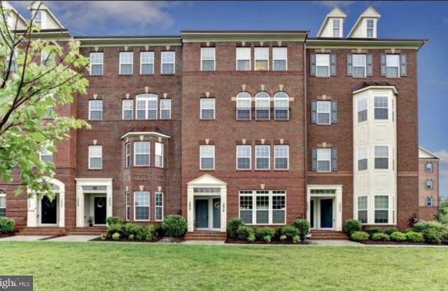 3632 SPRINGHOLLOW Lane photos photos