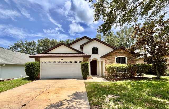 Large 4/2 with new floors in gated community! photos photos