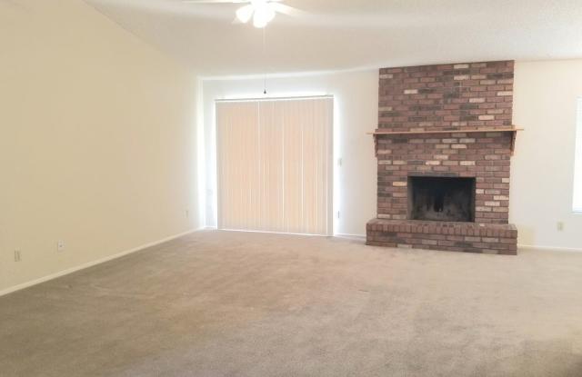 10927 W. Alice Ave. Gallery 2