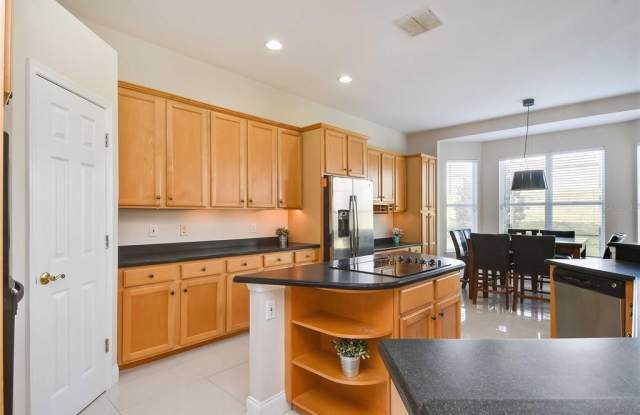7827 WESTMINSTER ABBEY BOULEVARD Gallery 4