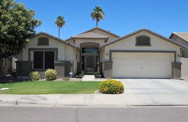 374 W THOMPSON Place - 374 West Thompson Place, Chandler, AZ 85286