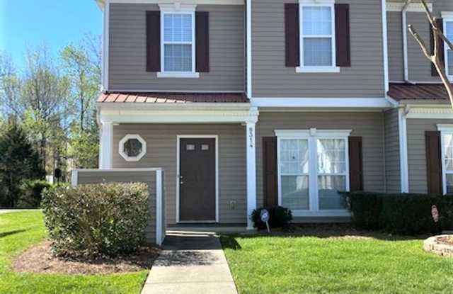 End Unit Townhome! Over 1500 Sq Ft! Harrisburg Rd! photos photos