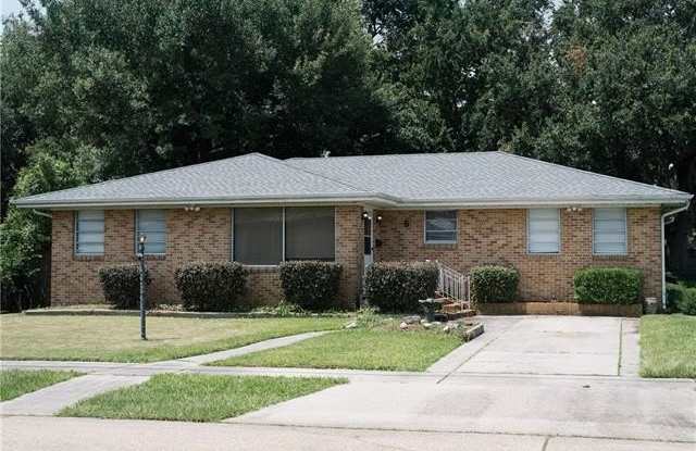 6 GELBKE Drive photos photos