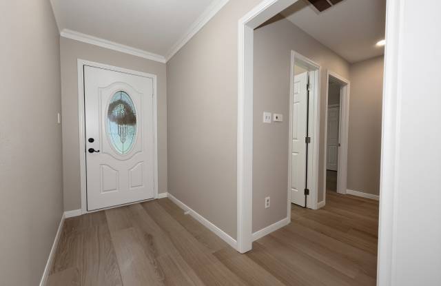 4409 Augusta Circle Gallery 4