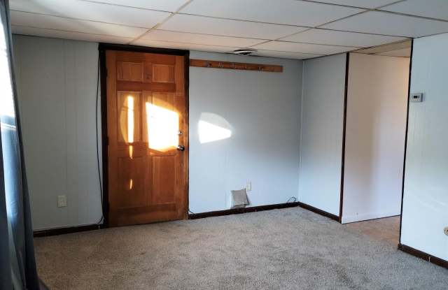 844 Burden Lake Road Gallery 3