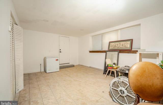 3809 VENTNOR Avenue unit: C photos photos