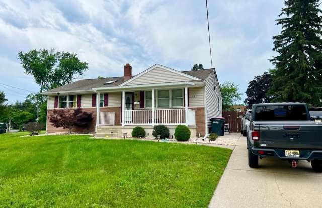 11 ELAINE AVENUE photos photos