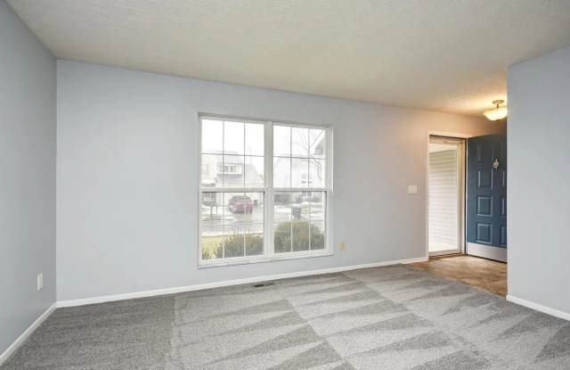 846 Thornapple Grove photos photos