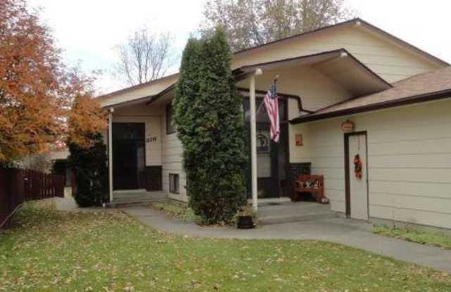 324 Stillwater Lane photos photos