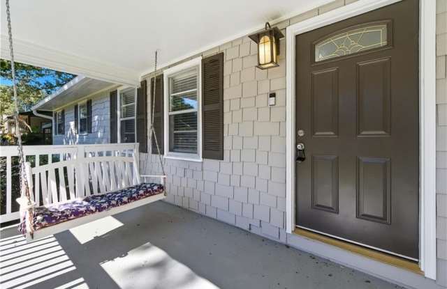 1003 Valley Drive Gallery 2