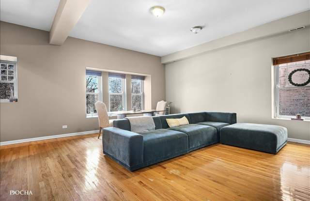 4545 S Drexel Boulevard Gallery 2