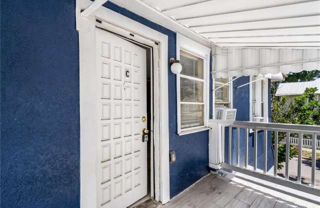 418 E AMELIA Avenue Gallery 2