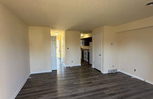 1712 Highland Way, Unit D Gallery 4