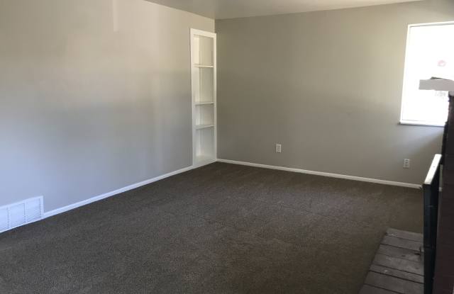 3500 W Berry Pl Gallery 3