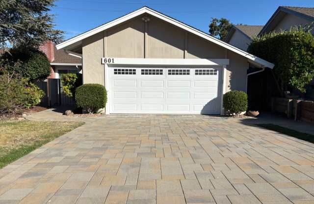Beautiful Modern Single Family Home in the Baywood-Aragon Neighborhood Available Now! - 601 Barneson Avenue, San Mateo, CA 94402
