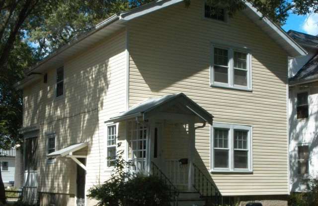 1614 Adams St - 4-Bedroom House Available August 15th! photos photos