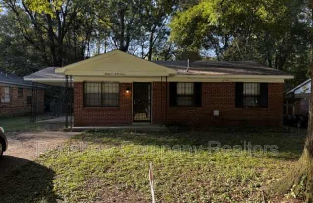 3647 Royal Wood Dr photos photos