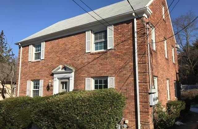 225 Thompson Shore Rd photos photos