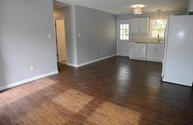 541 Lawndale Lane Gallery 2