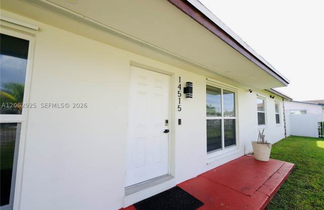 14515 SW 105th Ct Gallery 3