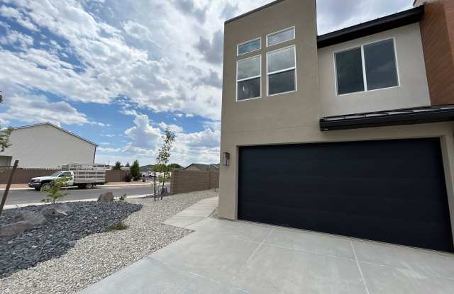 3-Bed 2.5 Bath Home!! Gallery 3
