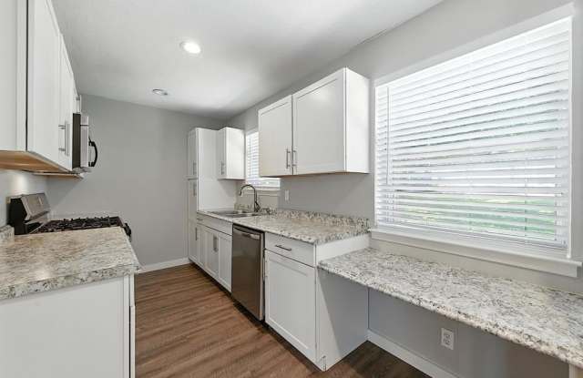 1115 Glenn Drive Gallery 4