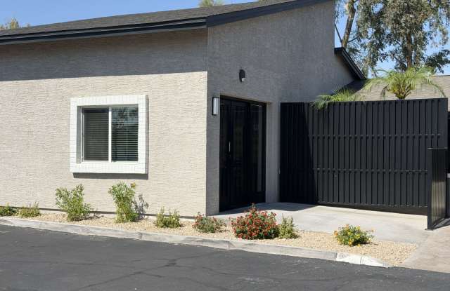 Seventeen 805 Gallery 2
