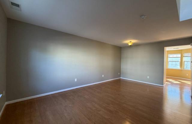 109 QUINTON OAKS Circle Gallery 4