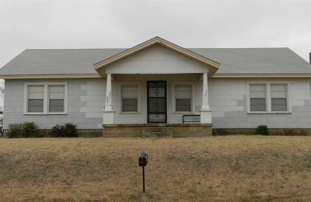 700 S Trenchard Street photos photos