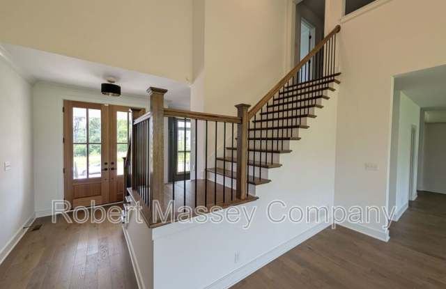 6205 Brentwood Drive Gallery 3