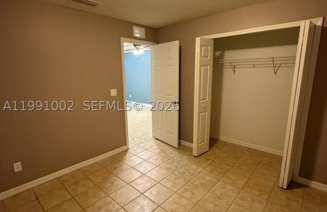 4412 26 Street SW Gallery 3