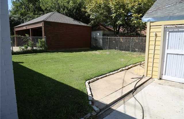 3636 Bellaire Drive N Gallery 3