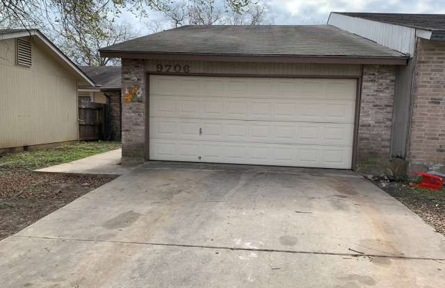 3/2 Home Available for Immediate Move In! - 9706 Simplicity Drive, San Antonio, TX 78245