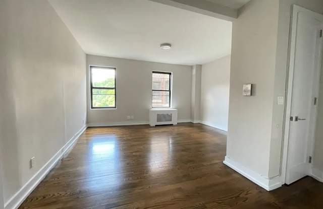 85 Monroe St Gallery 4