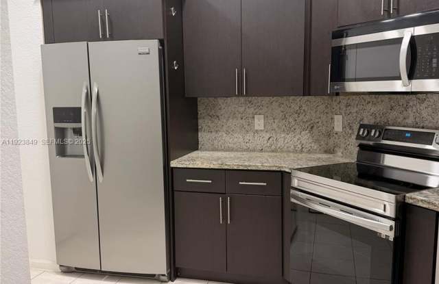 9040 NW 54th St - 9040 Northwest 54th Street, Sunrise, FL 33351