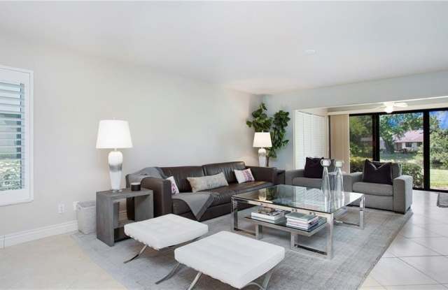 1545 Oyster Catcher Pt unit: A photos photos