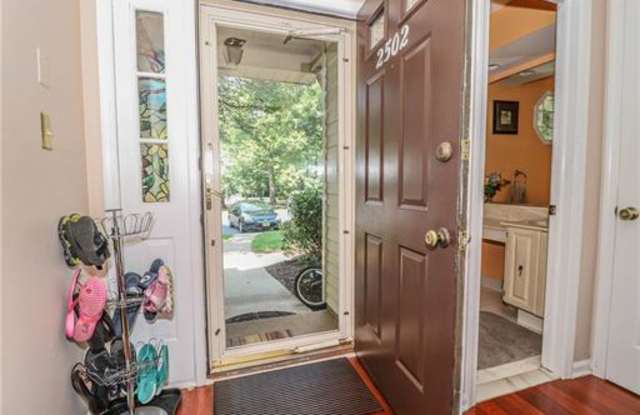 2502 Cricket Circle Gallery 2