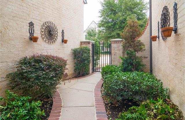 725 Snowshill Trail Gallery 2