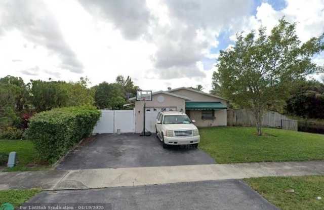 7312 Forest Blvd photos photos