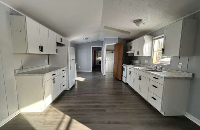 15 Rugosa Lane - 15 Rugosa Lane, Penobscot County, ME 04456