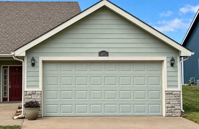 **Comfort, Convenience & Space Near Fort Riley!** Gallery 1