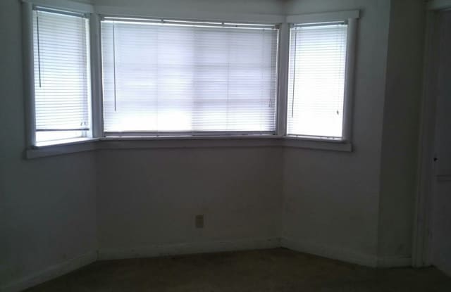 3001 Marconi Avenue Gallery 4