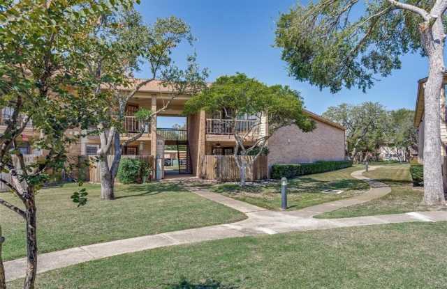 16301 Ledgemont Lane - 16301 Ledgemont Lane, Addison, TX 75001