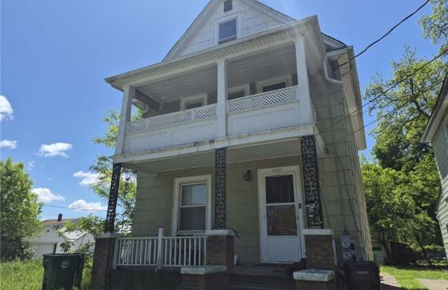 2409 Monroe Avenue Gallery 1