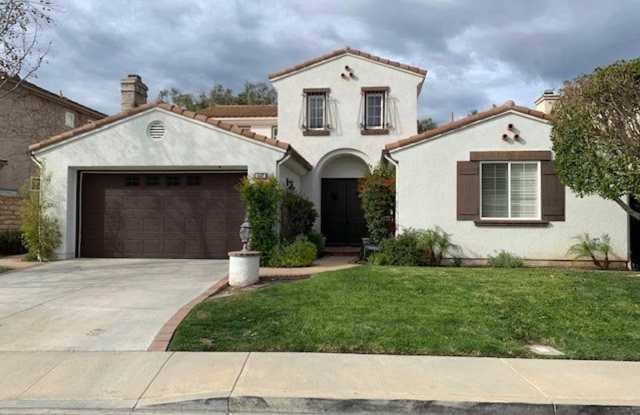 Lovely home in desirable Moorpark neighborhood - 4567 Silverbell Circle, Moorpark, CA 93021