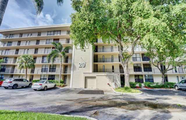 20 Royal Palm Way Gallery 2
