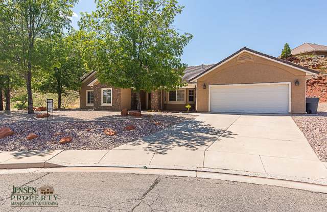 Spacious Four Bedroom Home-RV Parking photos photos